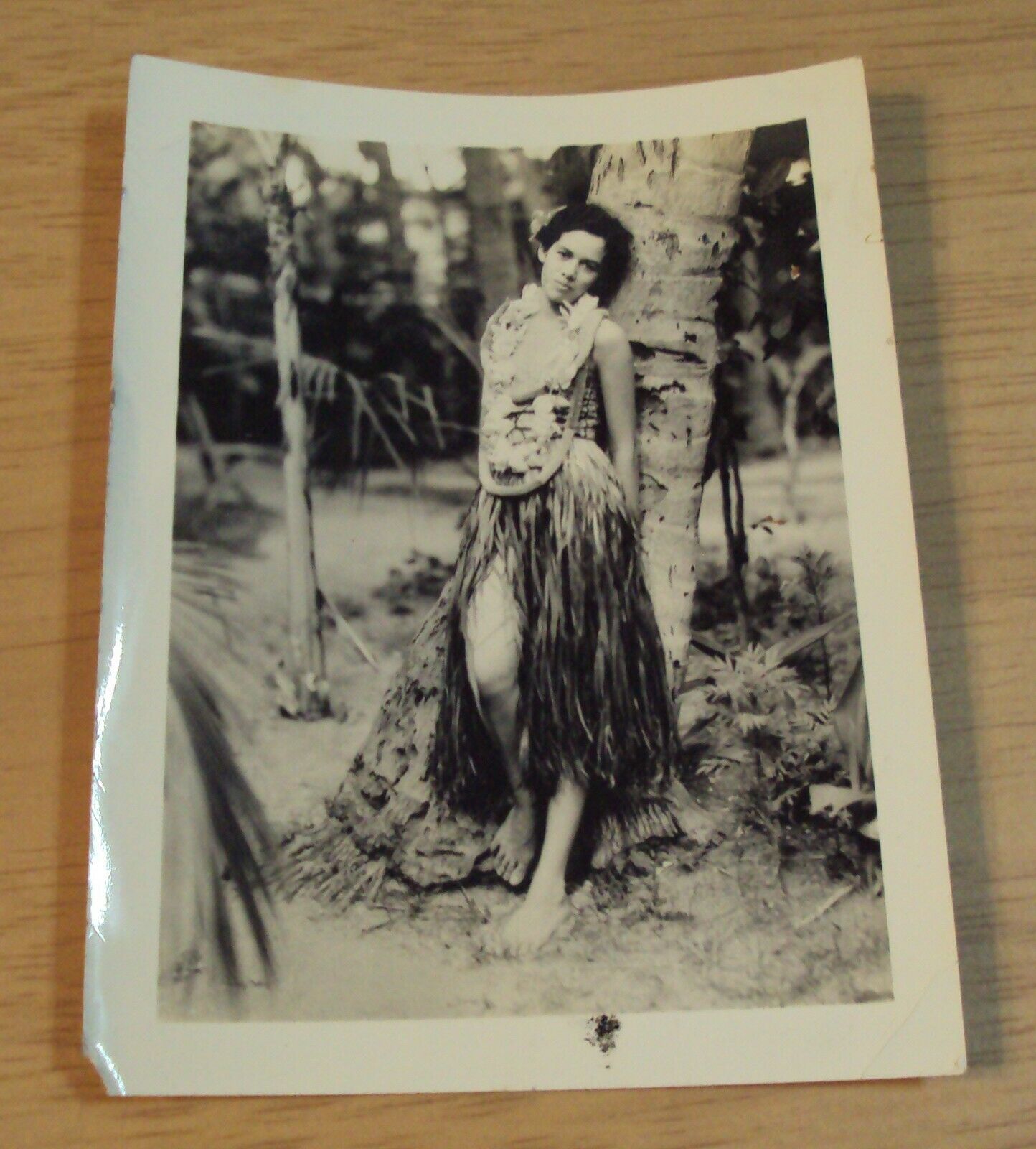 Circa 1940 Original 'snapshot Photo'~"native Hawaiian Hula Girl"~grass Skirt~